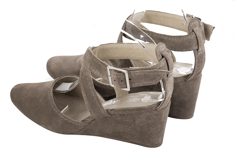 Taupe brown women's open back shoes, with crossed straps. Round toe. Medium wedge heels. Rear view - Florence KOOIJMAN